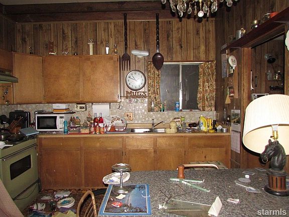 2nd image of 672 Gardner St