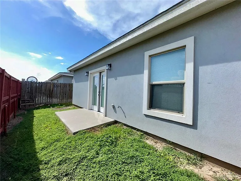 208 W Rutherford Ave #2 — Photo 9