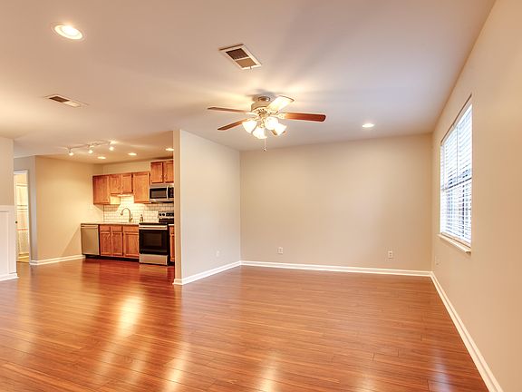 5th image of 9235 Shady Bend Ln