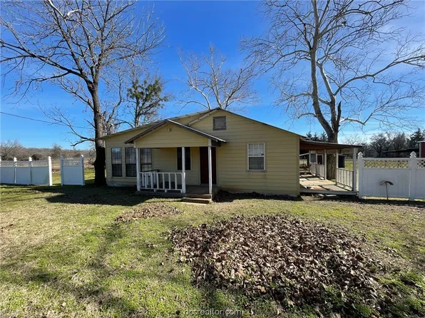 233 N Arendell, Gause, TX 77857
