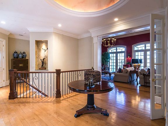 4th image of 1021 Troublesome Creek Ln
