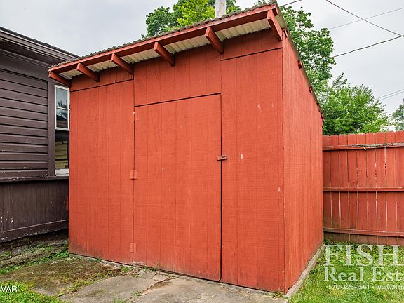 5th image of 707 Campbell St