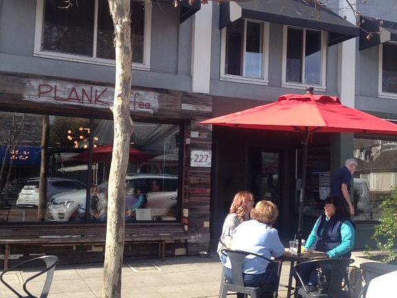 plank coffee shop meet everyone