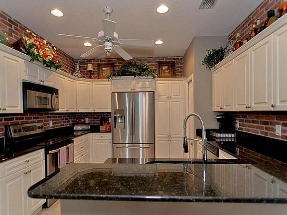 3rd image of 1609 Rachel Ct