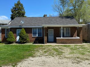 1806 S State St, Lockport, IL 60441