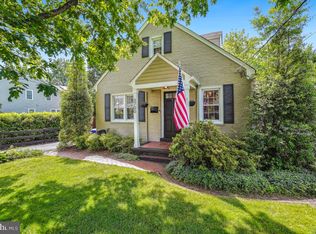 3700 8th St S, Arlington, VA 22204