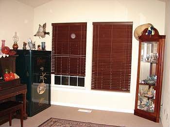 4th image of 4507 NE 104th Way