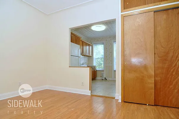 Rented by Sidewalk Realty LLC | media 21