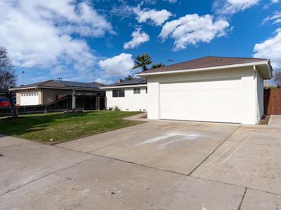 2nd image of 4891 E Rialto Ave