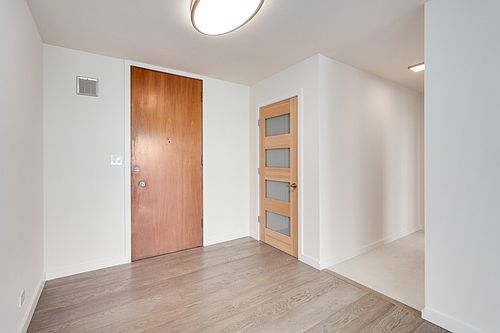 4th image of 1200 California St #B