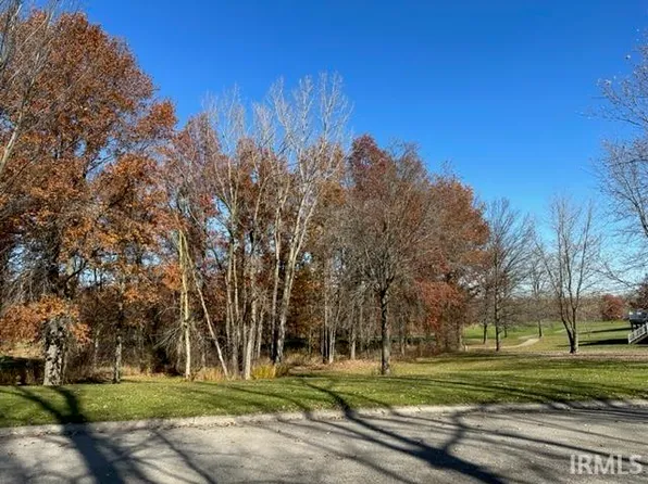 205 Wabash Valley Dr, Geneva, IN 46740