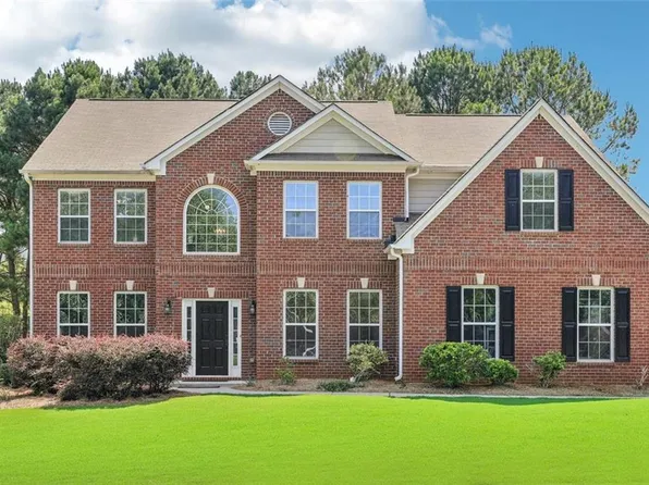 1046 Forest Creek Dr, Canton, GA 30115