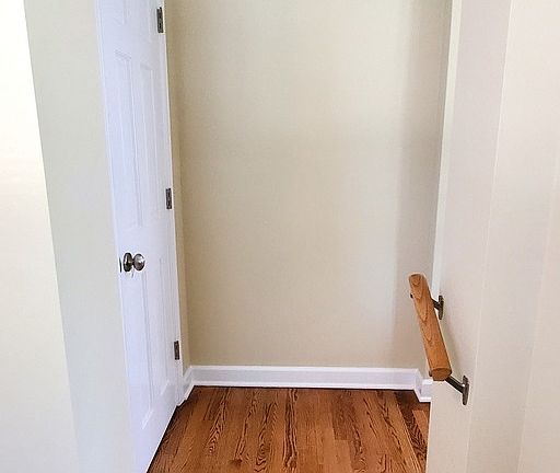 5th image of 5733 N Ottawa Ave