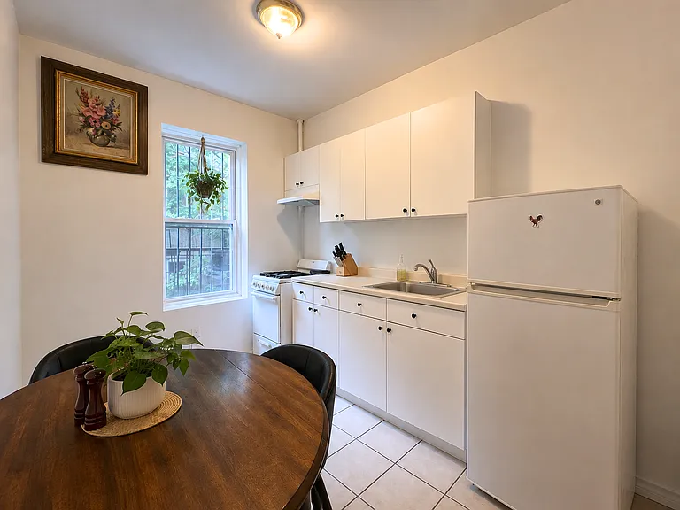 524 Lafayette Ave #6 — Photo 11