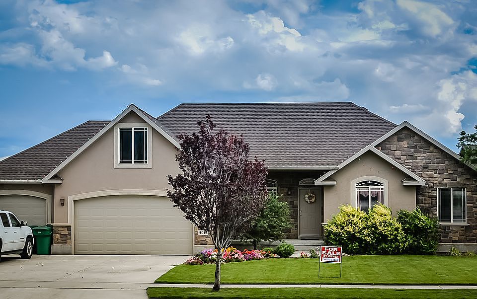 1st image of 4049 W Honeylocust Ln