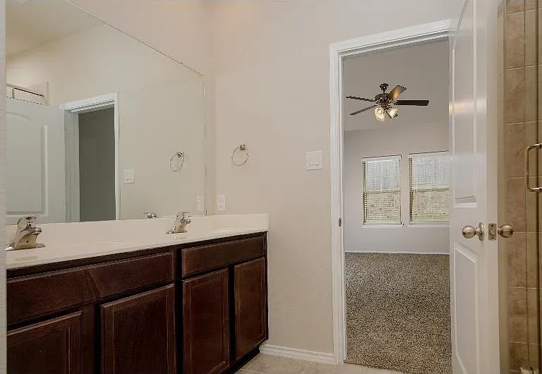 13824 Rock Island Trl — Photo 11