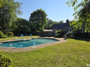 22 Briarwood Drive, Guilford, CT 06437