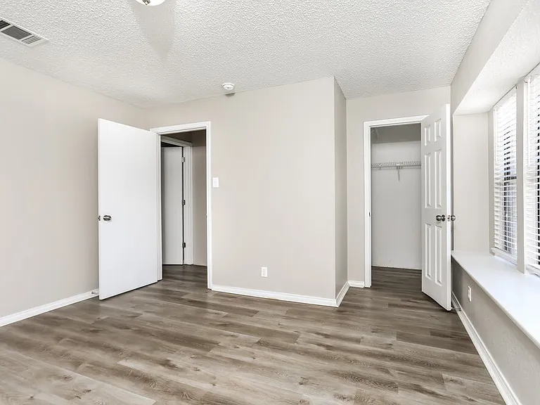 7456 Cross Ridge Cir — Photo 14