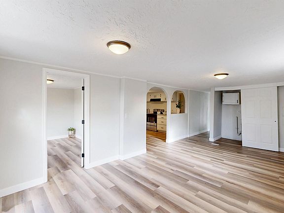 3rd image of 312 Murray Rd #A