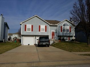 8604 NE 115th Ter, Kansas City, MO 64157