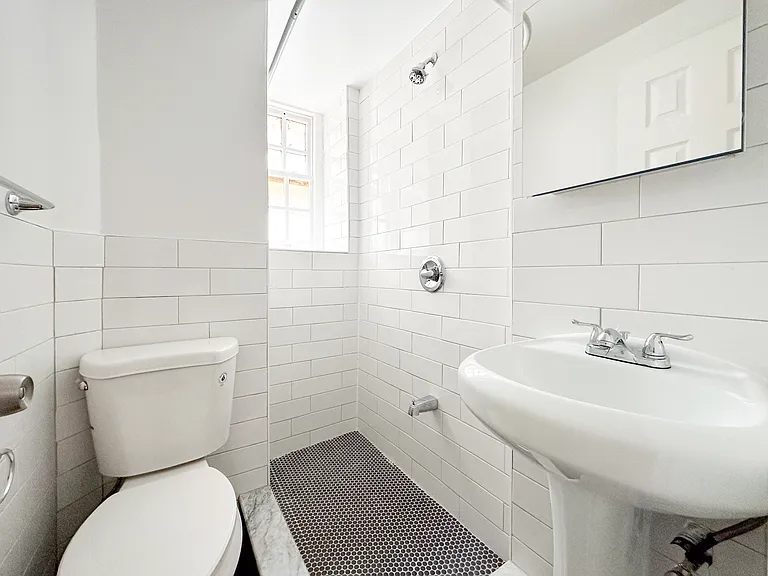 516 E 78th St #2A — Photo 4