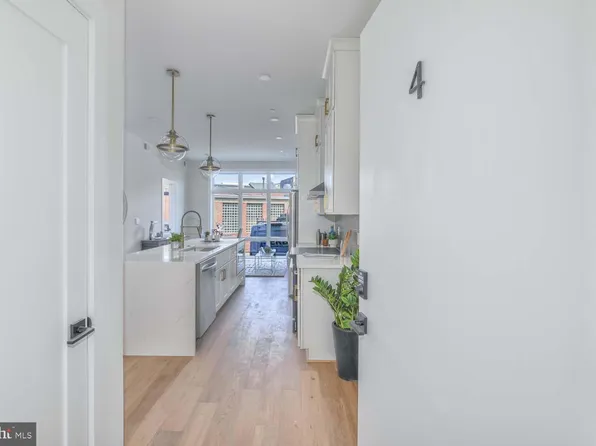 4347 Harrison St NW, Washington, DC 20016