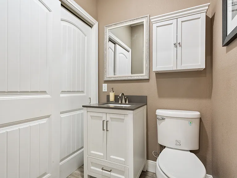8464 Spicewood Springs Rd — Photo 47