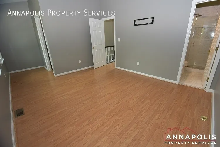 1629 Elkwood Ct — Photo 13