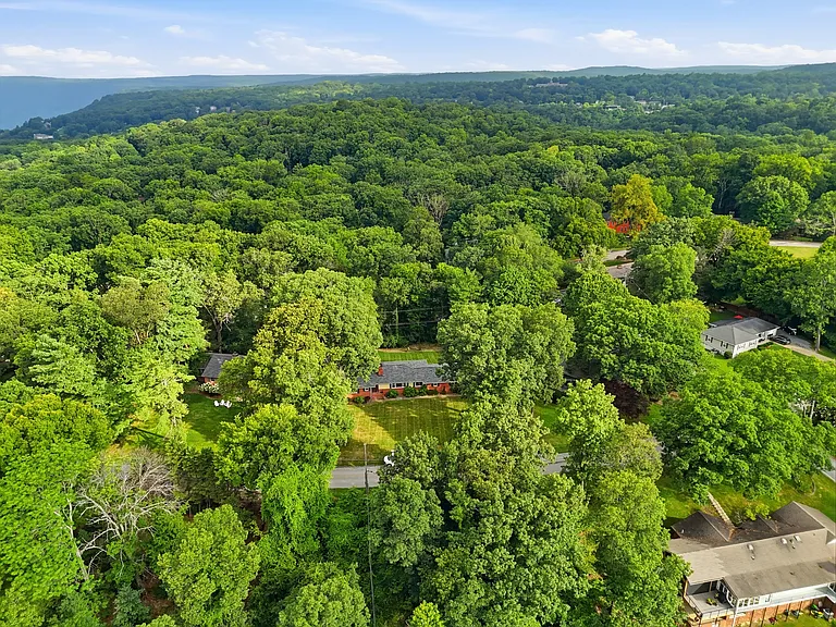 205 S Palisades Dr — Photo 26