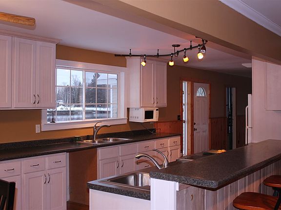 5th image of 7901W Evergreen Dr