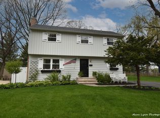 423 Woodward Ave, Geneva, IL 60134