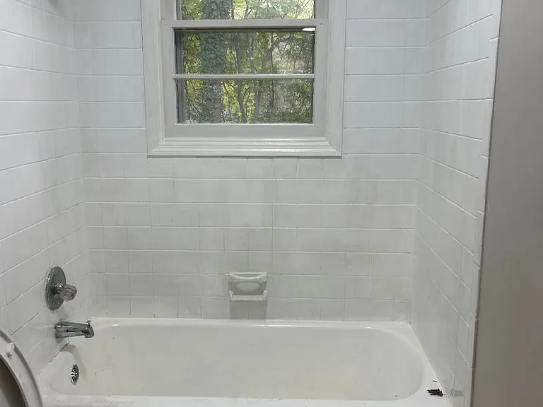 610 Hunter St — Photo 14