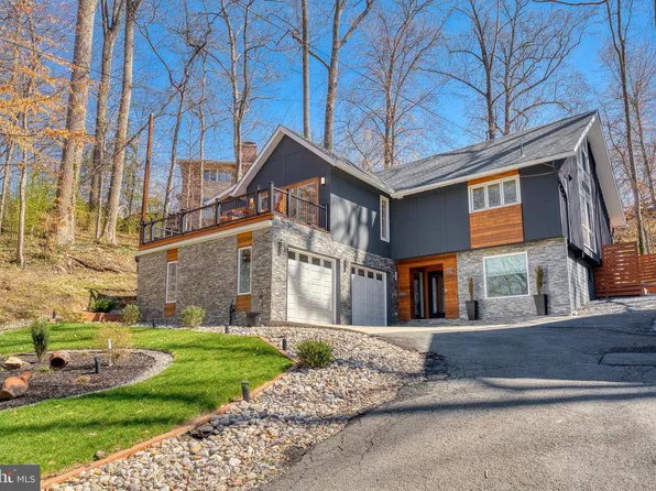 6522 Walhonding Rd, Bethesda, MD 20816