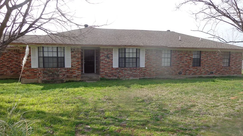 3 bed, 2114 sqft, $3,495 — Photo 2