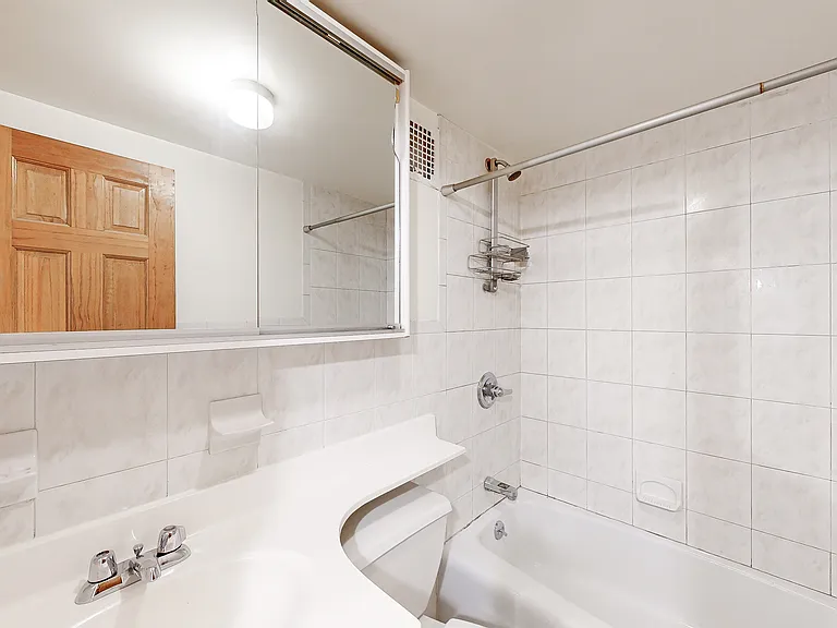 489 Columbus Ave #5D — Photo 9