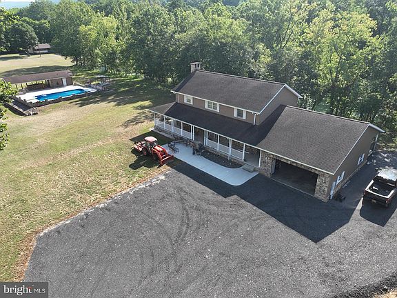 2nd image of 13900 Schellsburg Rd