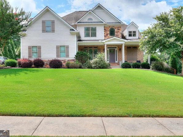 1264 Kristen Ln, Loganville, GA 30052