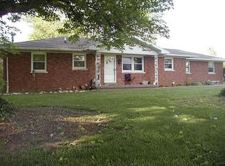 7615 Mesker Park Dr, Evansville, IN 47720