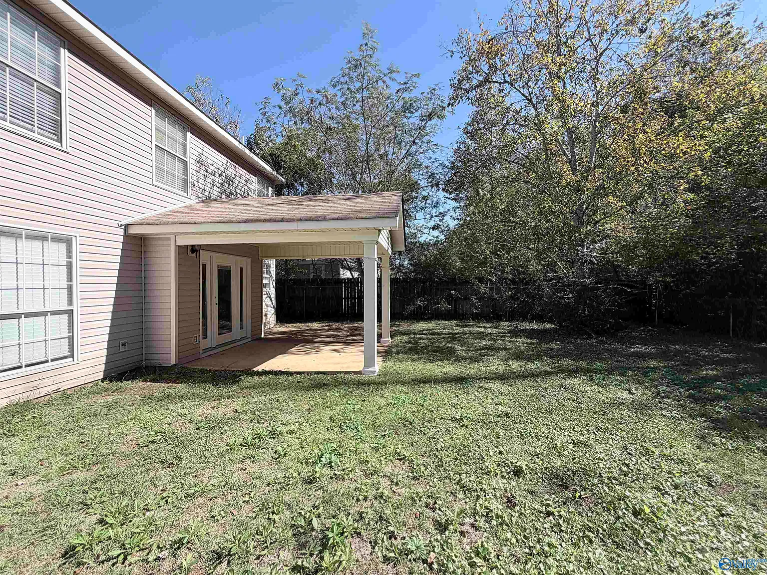 4 bed, 2.5 bath, 2065 sqft, $1,700 — Photo 3
