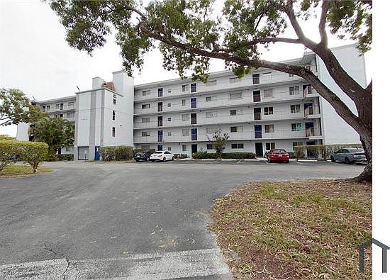 2nd image of 8720 N Sherman Cir APT 204