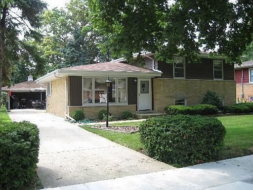 2nd image of 8221 W Maple Ave