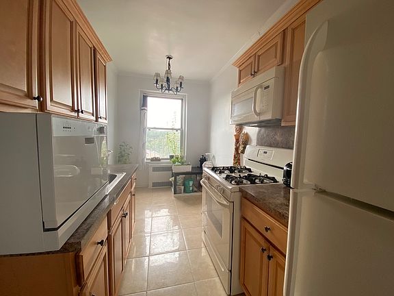 2nd image of 111-45 76th Dr #F77