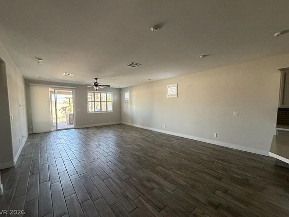 3rd image of 2922 Carothers Ct