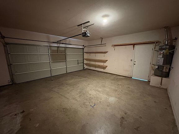 3rd image of 1427 E La Vida Ct
