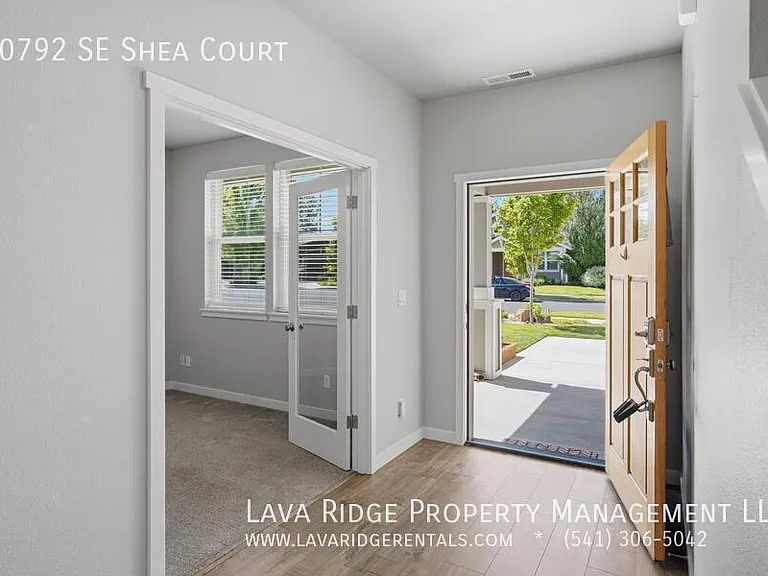 20792 SE Shea Ct — Photo 4