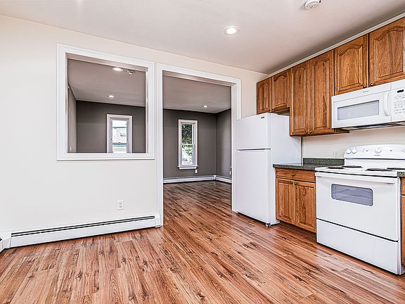 main floor kitchen