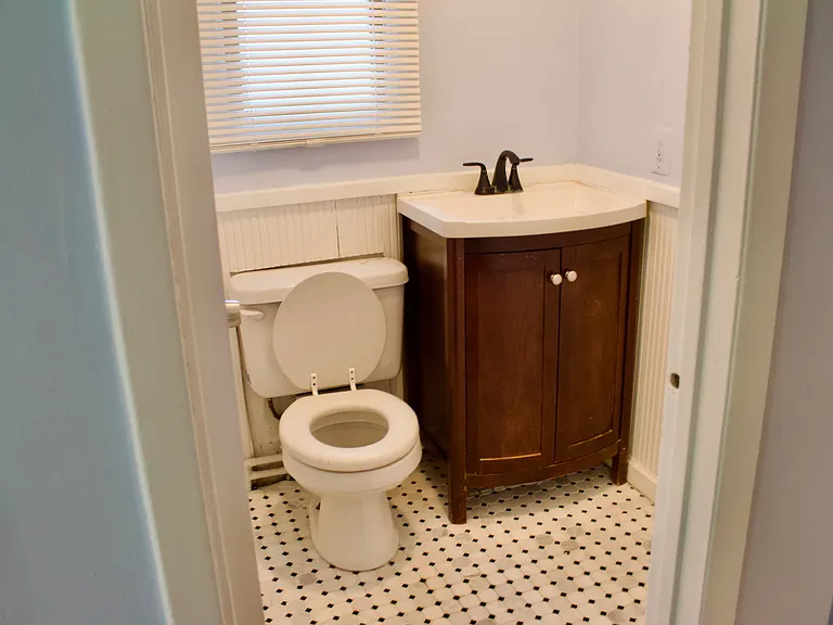 927 Jackson Ave #927 — Photo 7