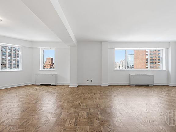 5th image of 200 E 71st St APT 21A
