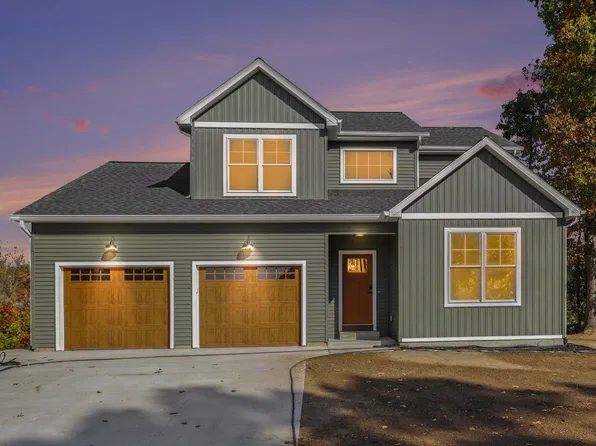 445 Oakvale Ct, Battle Creek, MI 49014