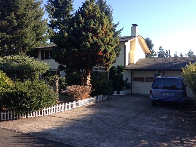 1st image of 1724 156th Street Ct E